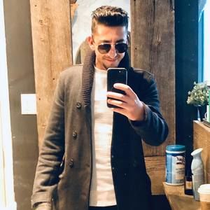 Meet your Posher, Adam